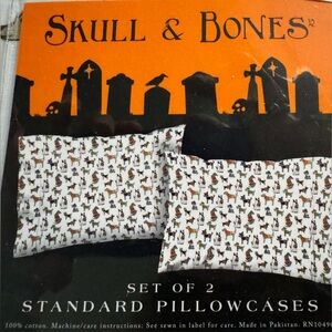 Halloweeen Pillowcases Featuring Dogs